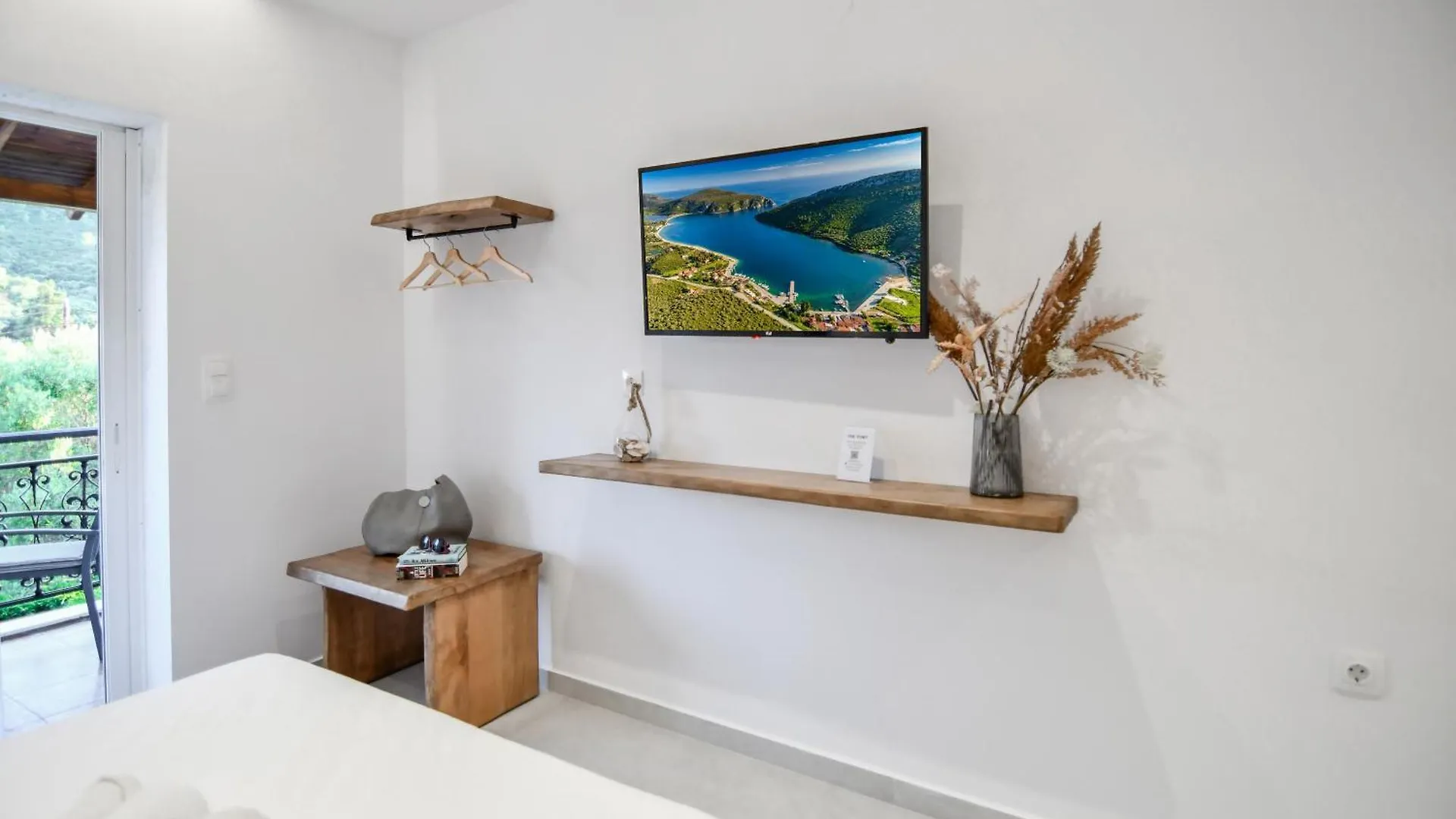 The Port Apartment Porto Koufo